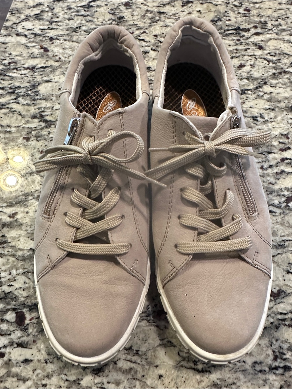 Aetrex Neutral Beige Lace-Up Sneakers with Side Zip